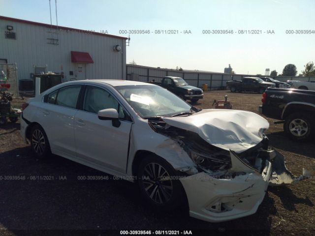 2018 subaru legacy