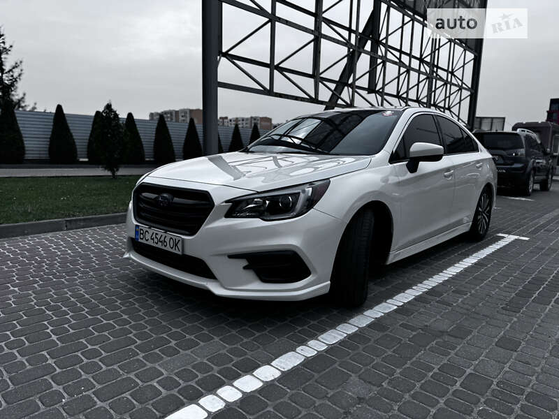 2019 subaru legacy