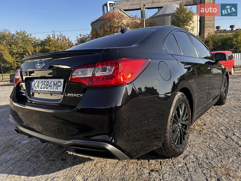2017 subaru legacy