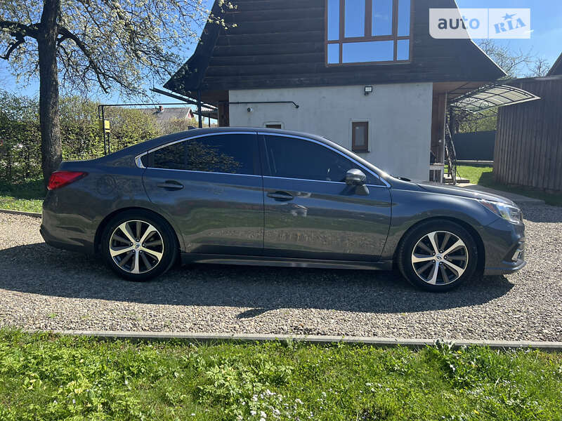 2018 subaru legacy