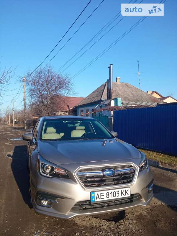 2017 subaru legacy