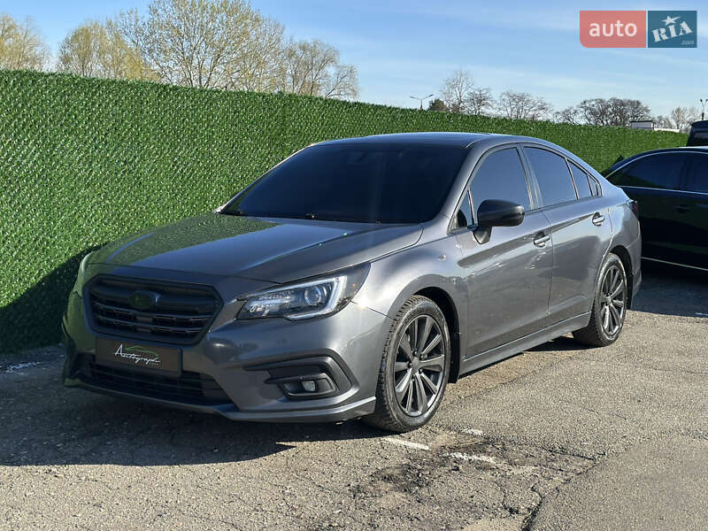 2018 subaru legacy