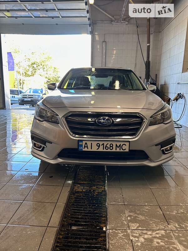 2017 subaru legacy