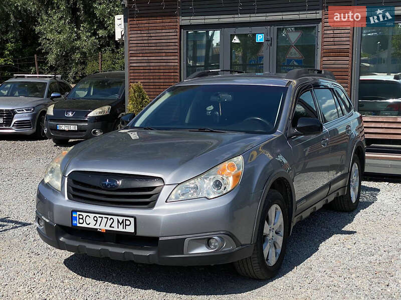 2010 subaru outback
