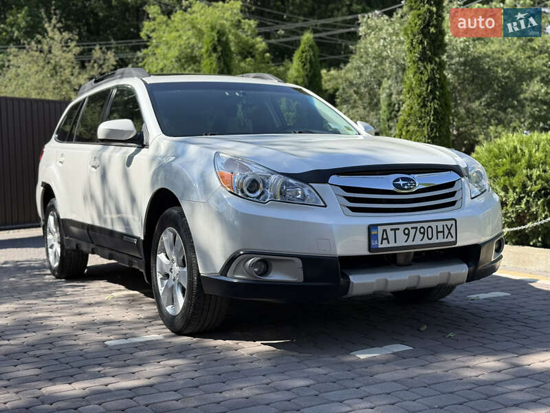 2010 subaru outback