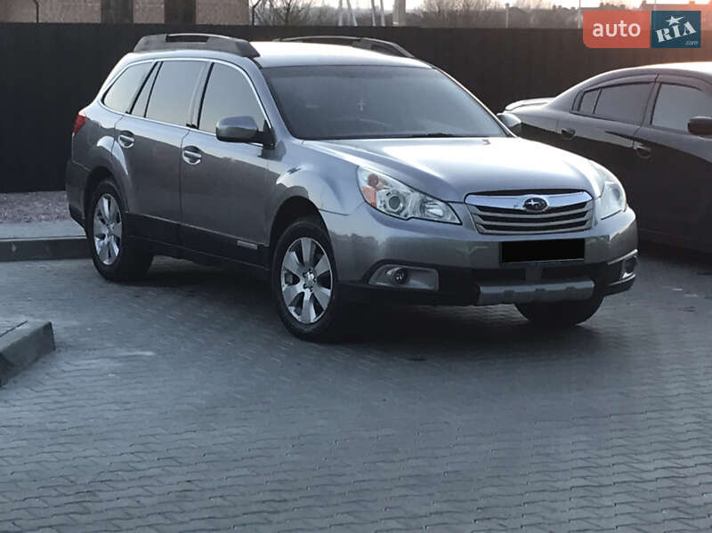 2010 subaru outback