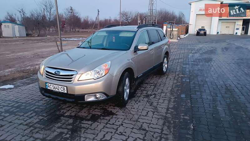 2010 subaru outback