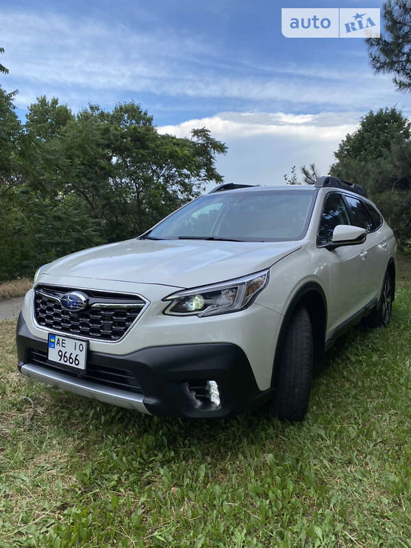2022 subaru outback
