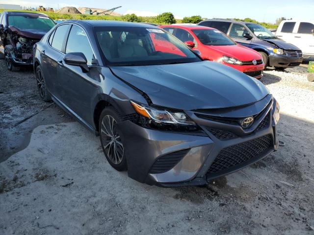 2018 toyota camry le-s