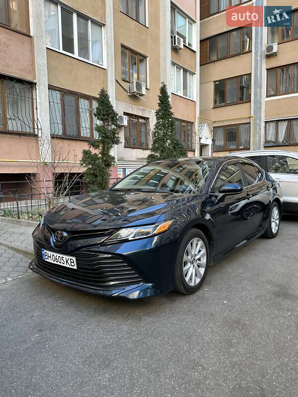 2018 toyota camry