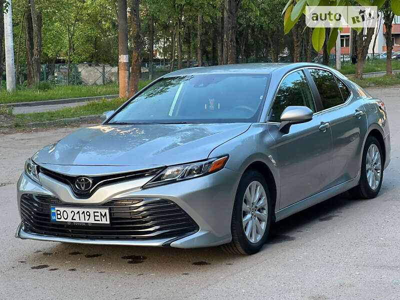 2018 toyota camry