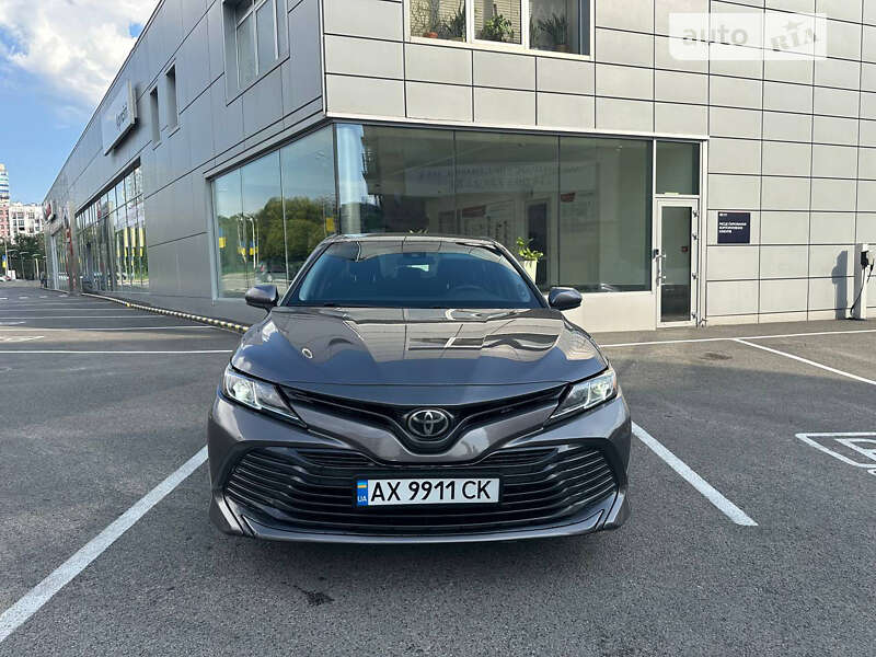 2018 toyota camry