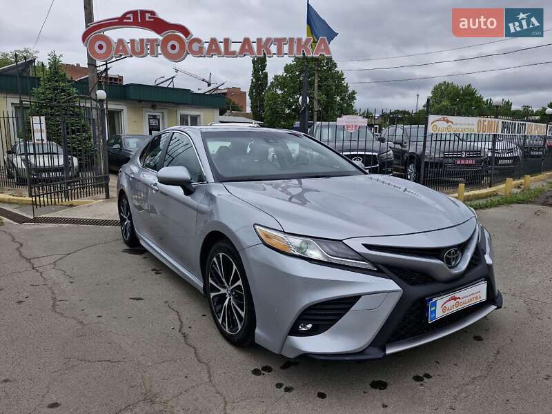 2018 toyota camry