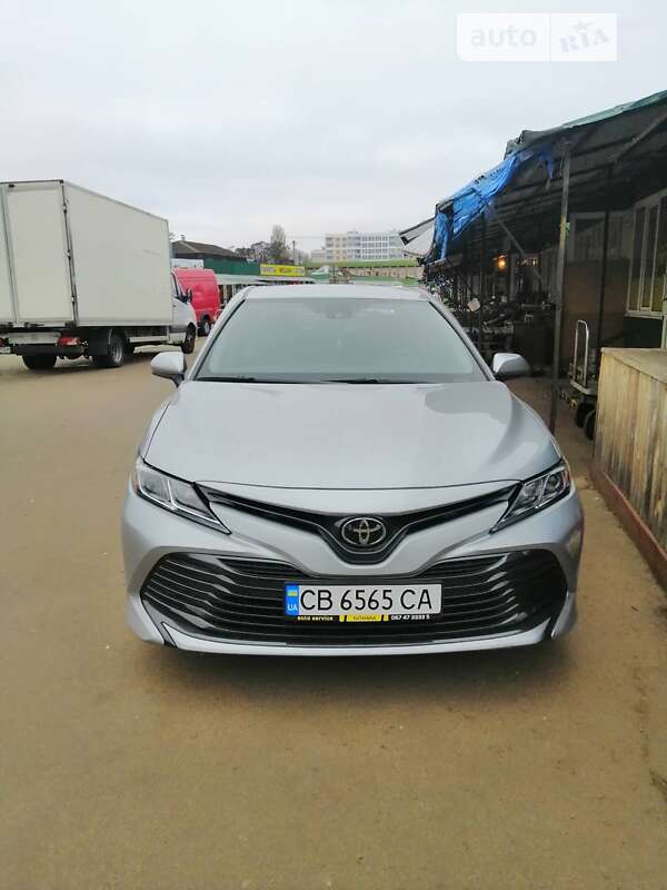 2019 toyota camry