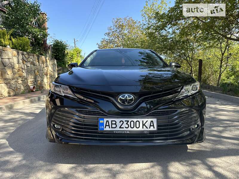 2019 toyota camry