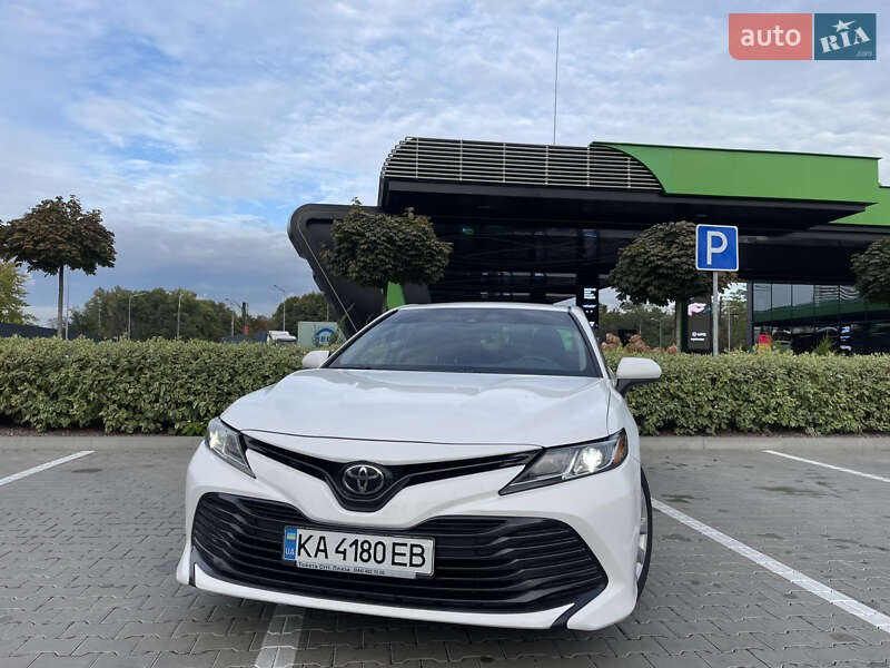 2018 toyota camry