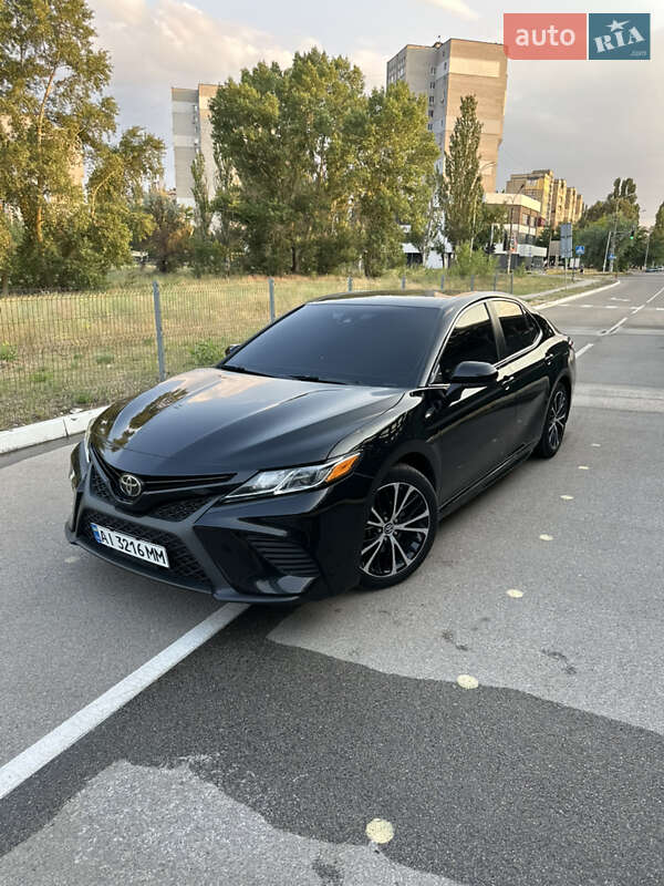 2018 toyota camry