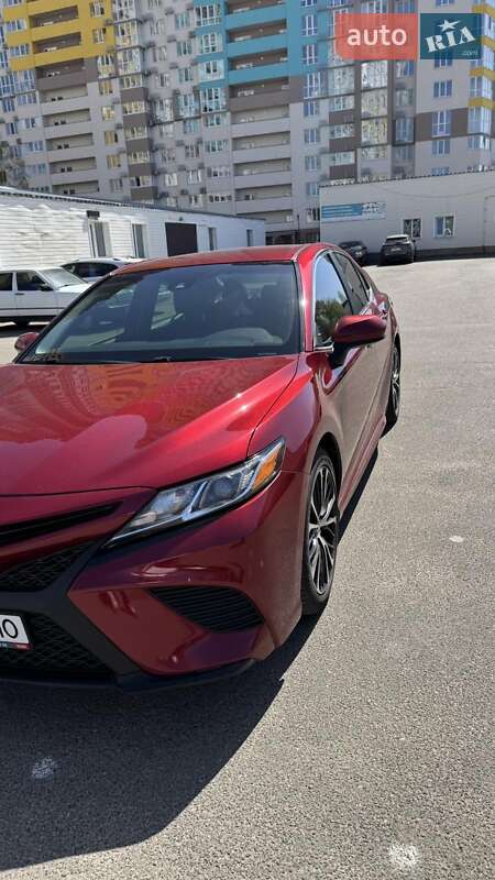 2018 toyota camry
