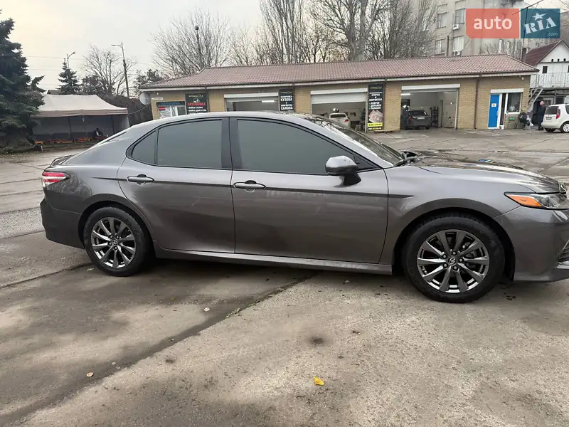 2018 toyota camry