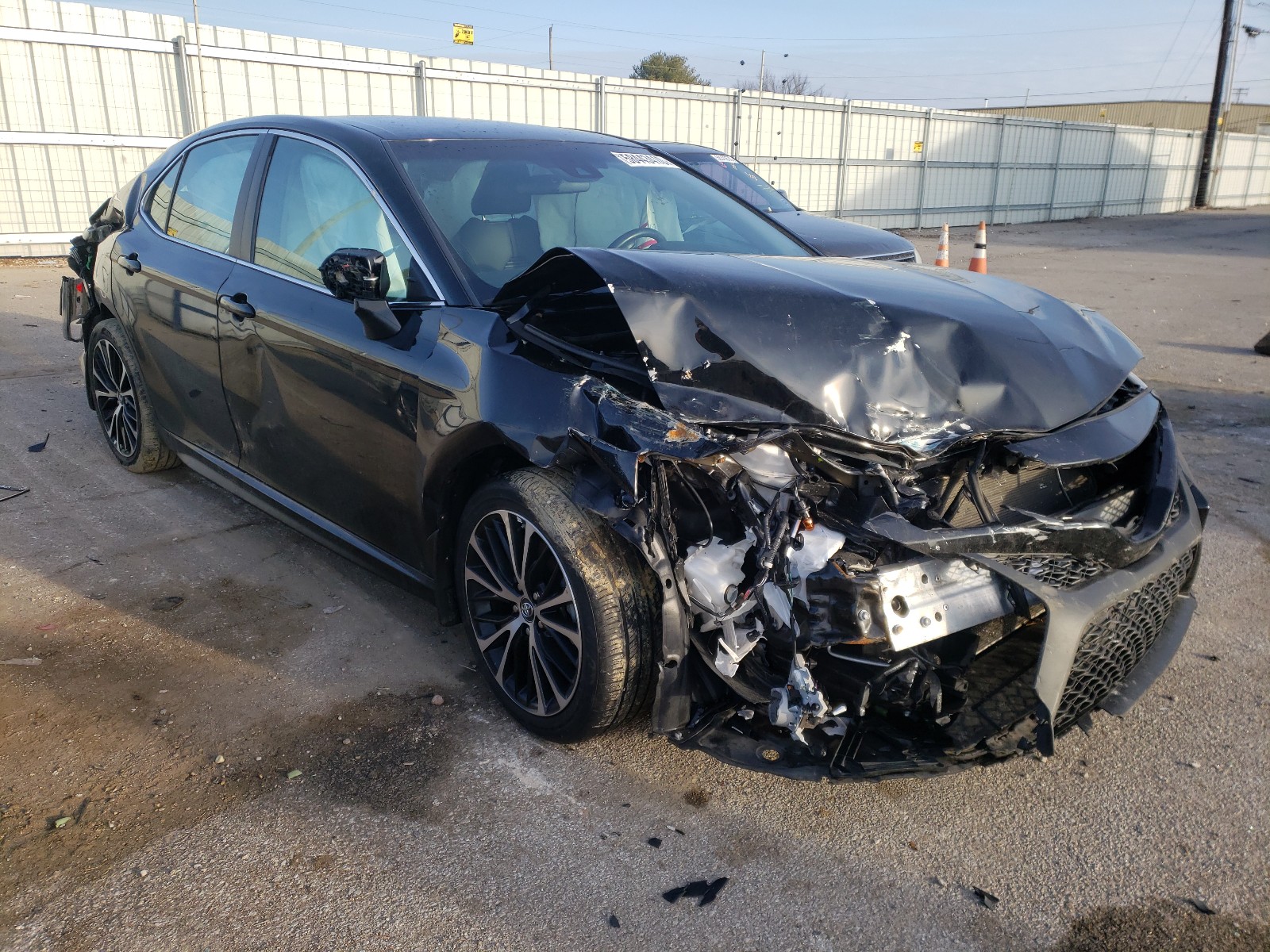 2018 toyota camry l