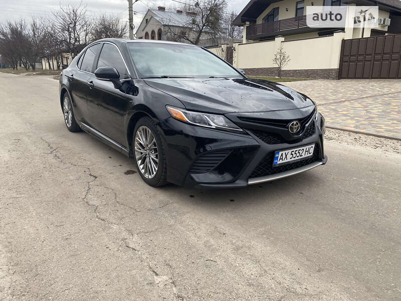 2018 toyota camry
