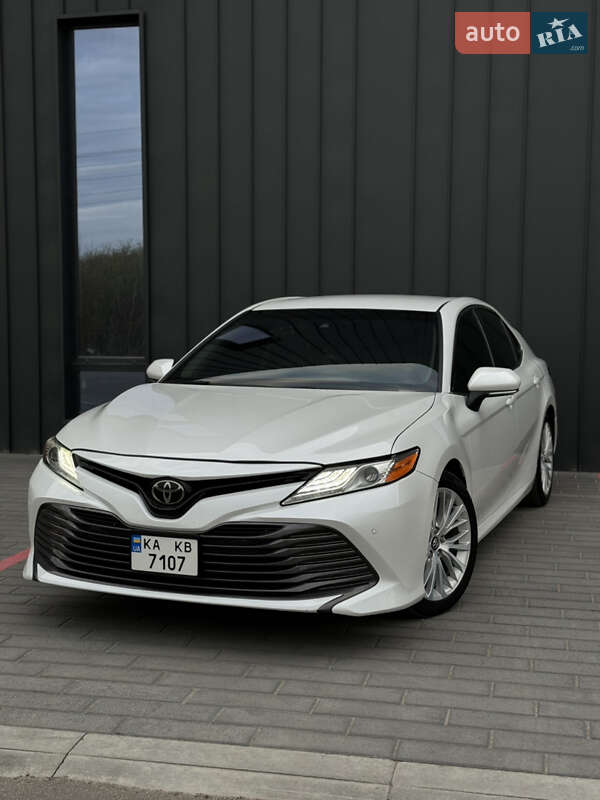 2017 toyota camry
