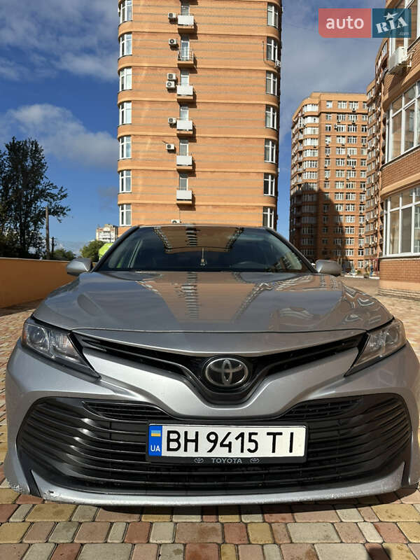 2018 toyota camry