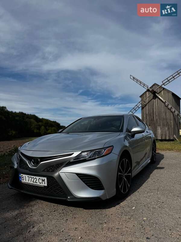 2018 toyota camry