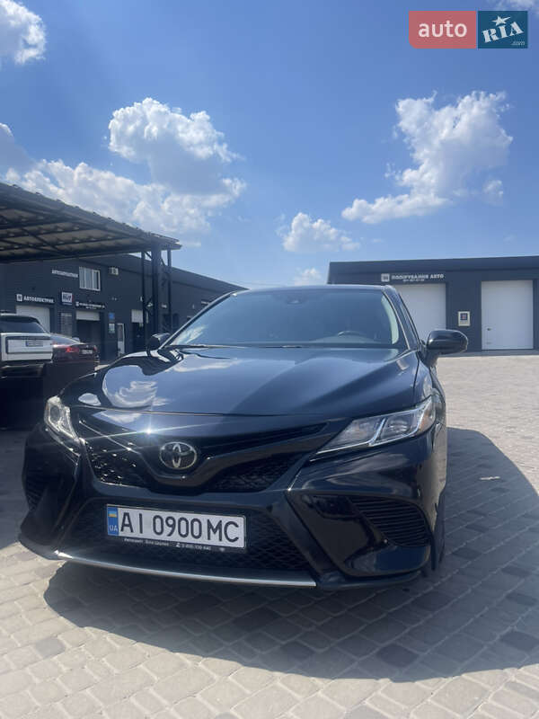 2019 toyota camry