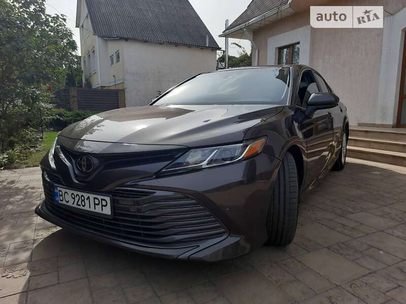 2018 toyota camry