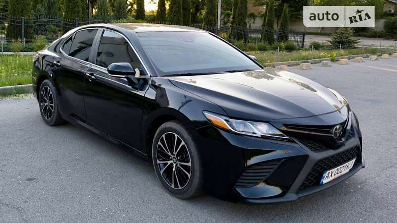 2018 toyota camry