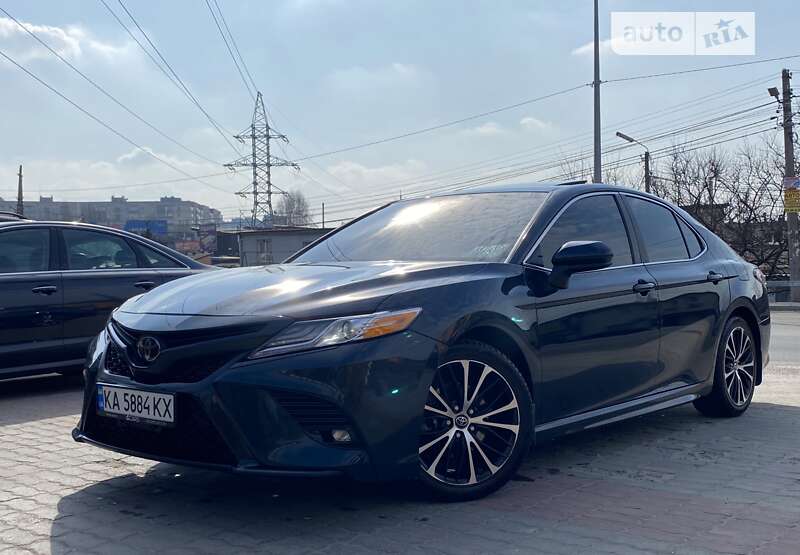 2018 toyota camry