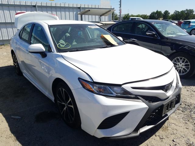 2019 toyota camry l