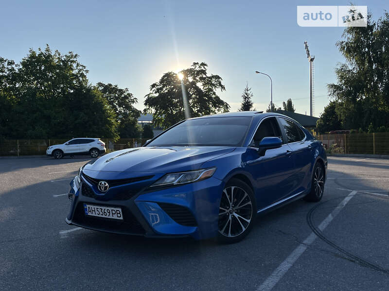 2018 toyota camry