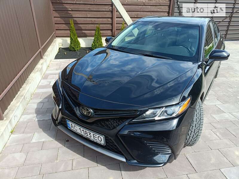 2018 toyota camry