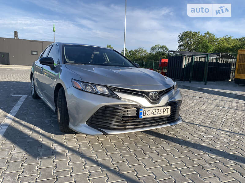 2018 toyota camry