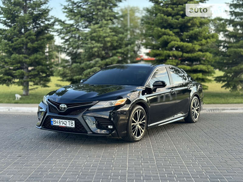 2018 toyota camry