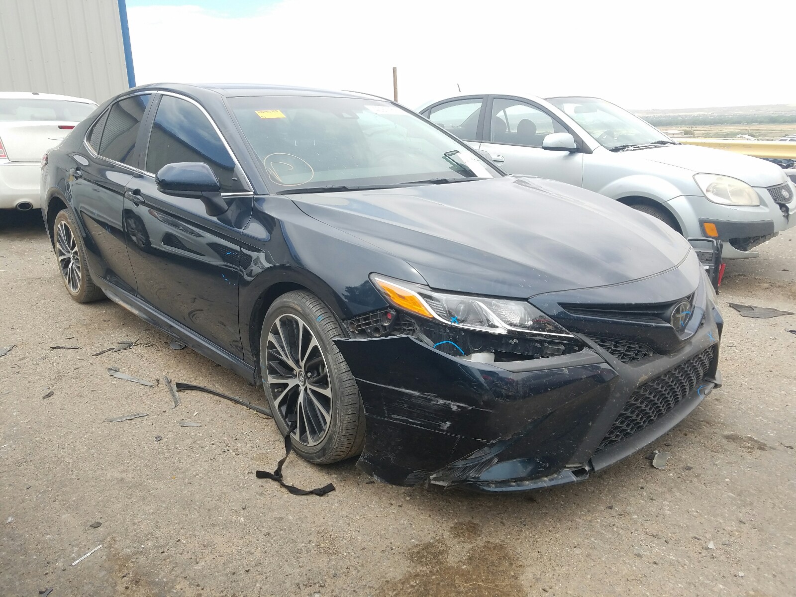 2018 toyota camry l