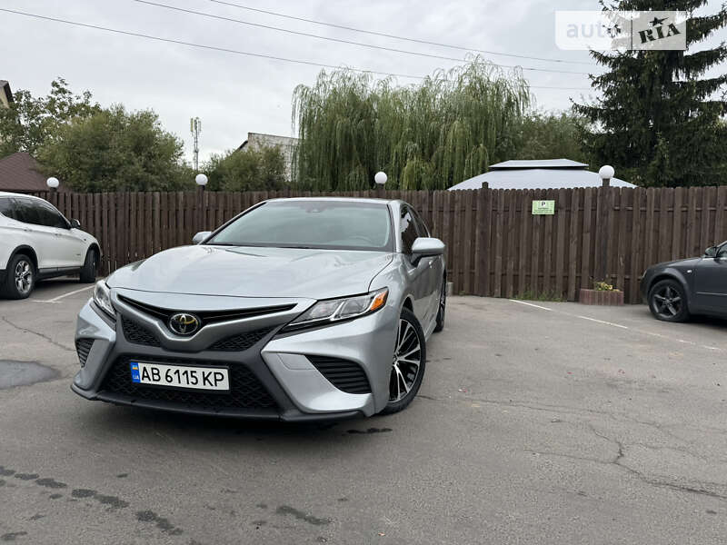 2018 toyota camry