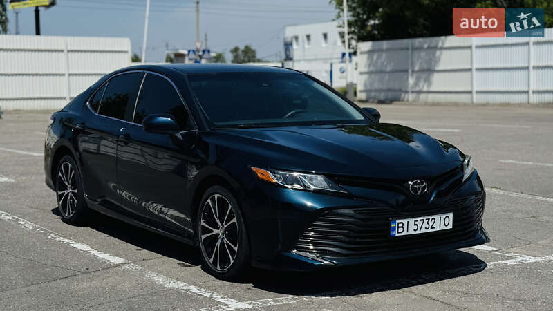 2019 toyota camry