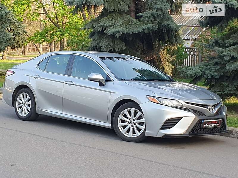 2018 toyota camry