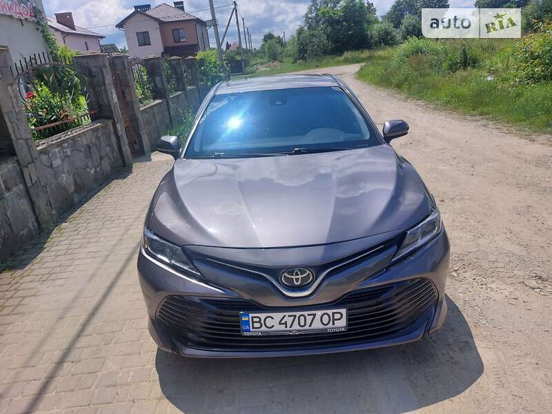 2018 toyota camry