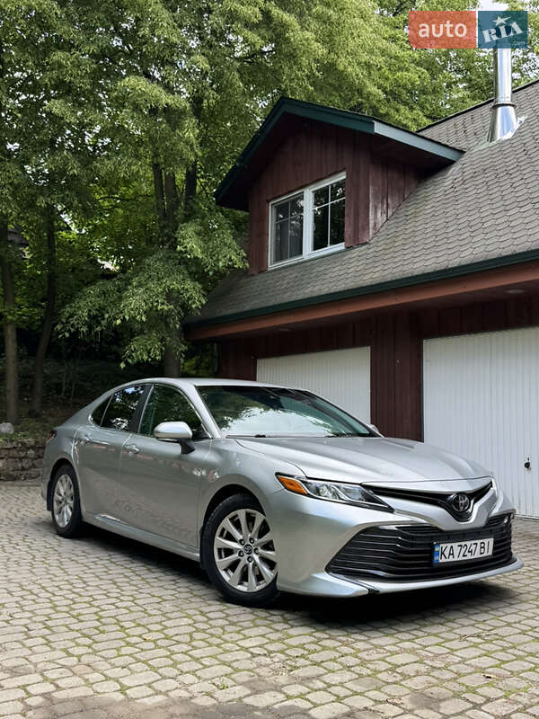 2018 toyota camry