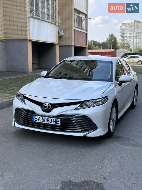 2018 toyota camry