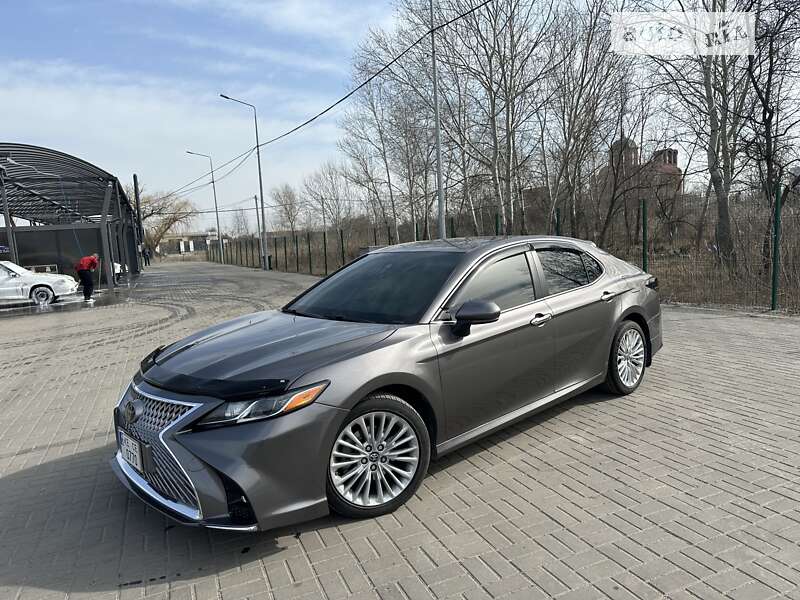 2018 toyota camry