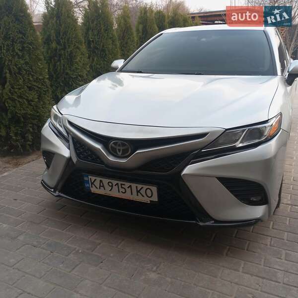 2017 toyota camry