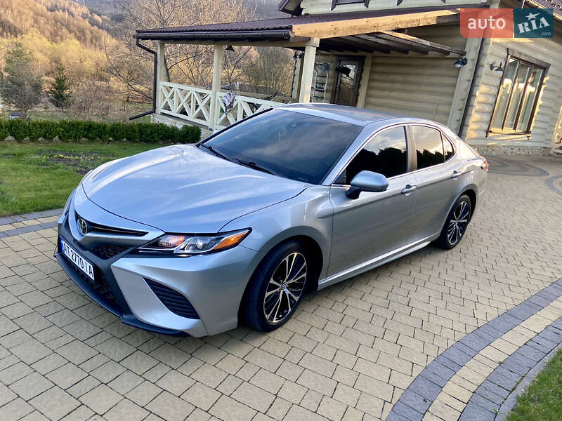 2018 toyota camry