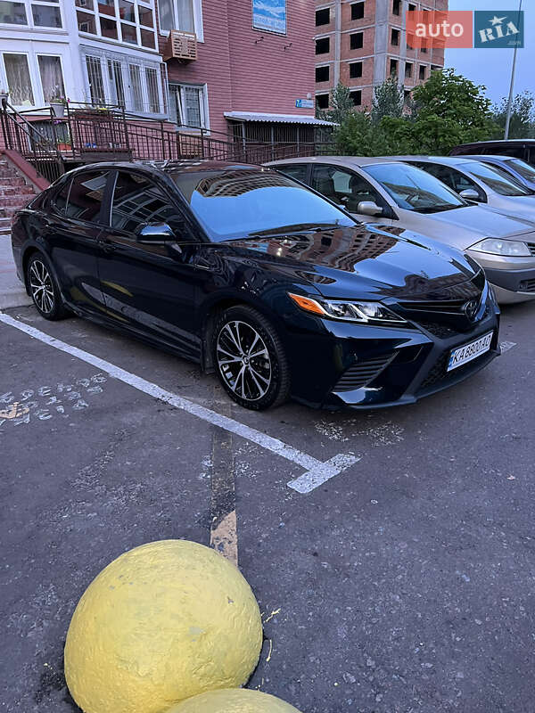 2018 toyota camry