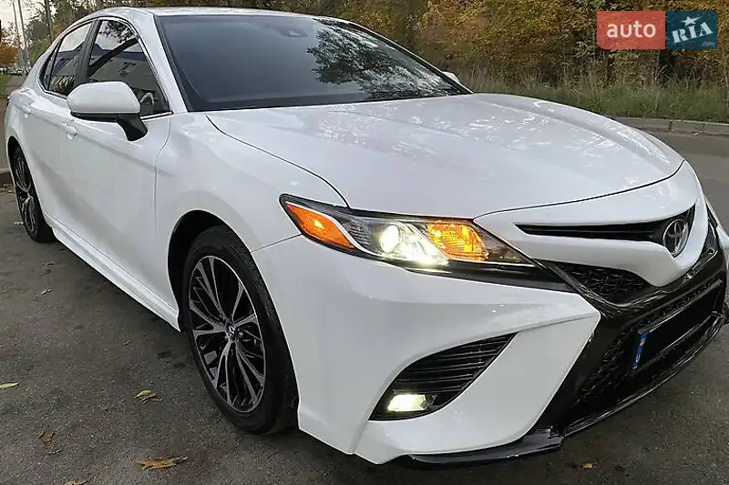 2018 toyota camry