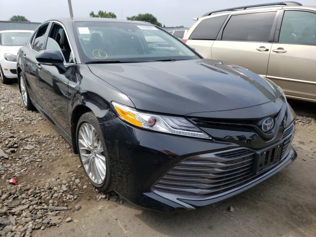 2018 toyota camry hybr